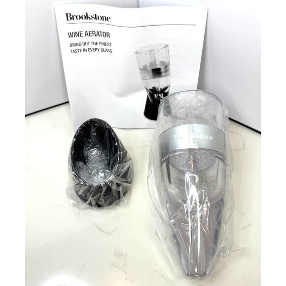NIB Brookstone Wine Aerator With Stand Aroma Enhanced - Picture 3 of 4